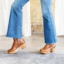 Fortress Charli Platform Bootie - Brown