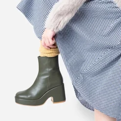 Intentionally _________ Maria Boot - Hunter