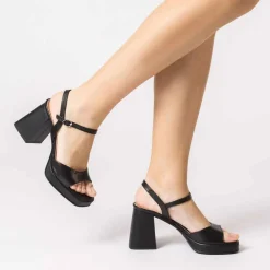 Wonders Beatle High Heel - Black